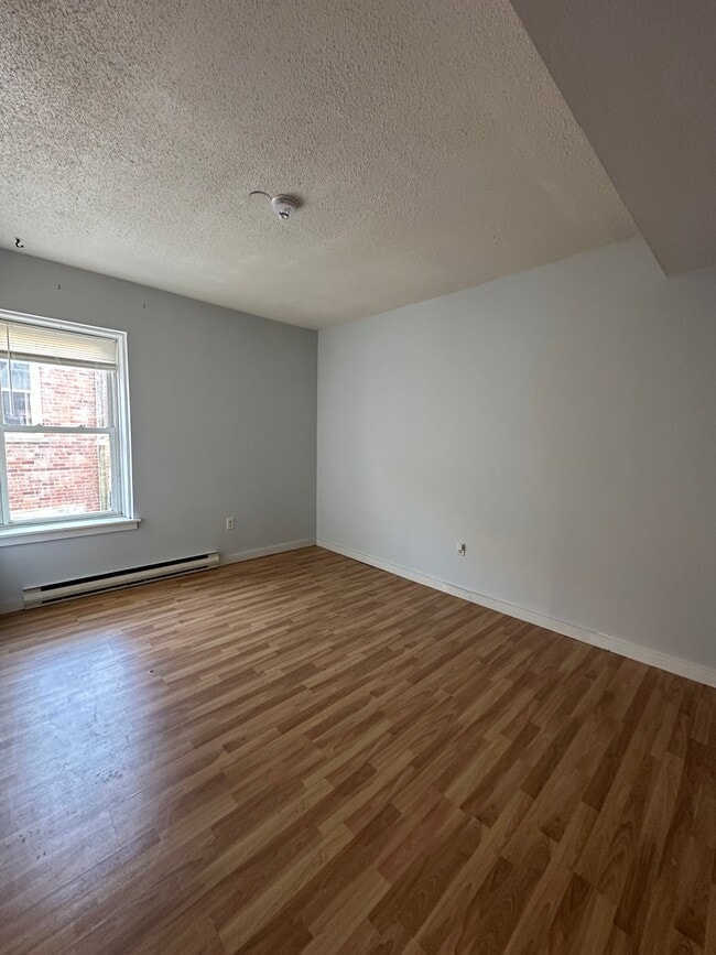 Photo - 38 W Broad St Apartment