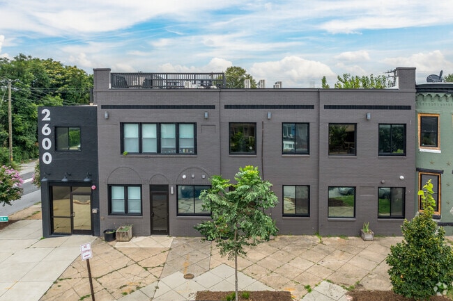 Building Photo - 2600 Huntingdon Ave