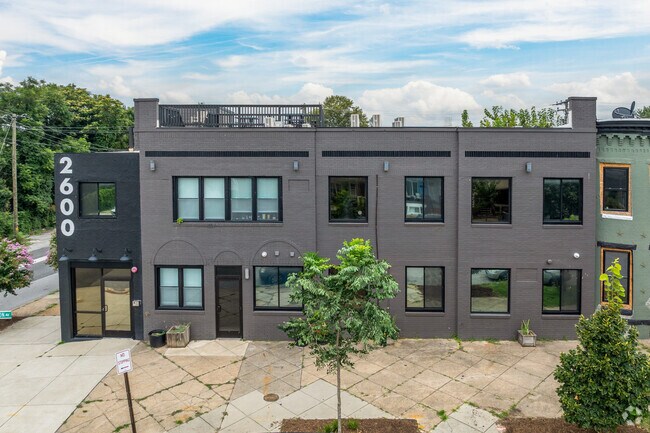 Foto del edificio - 2600 Huntingdon Ave