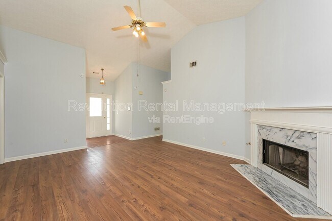 Photo - 882 Conners Cove NW House