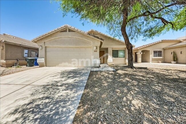 Building Photo - 4133 E Lushfield Dr