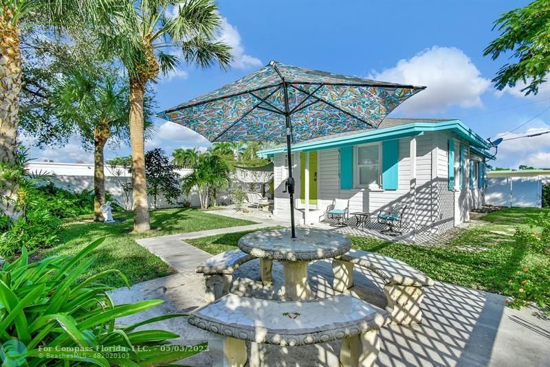 Foto del edificio - 1240 NE 34th Ct