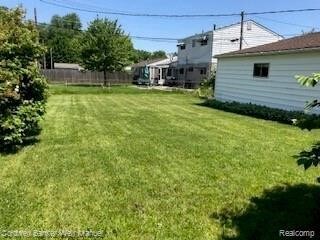 Building Photo - 33448 Balmoral St