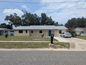 Building Photo - 1521 Normandy Way