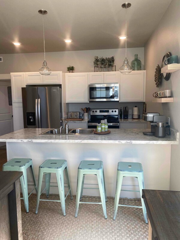 Foto del edificio - 1663 Annas Garden Ln