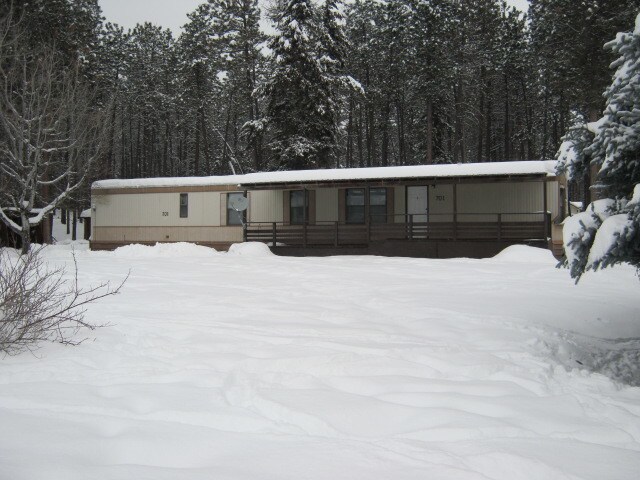 Primary Photo - 701 Tall Pine Ridge
