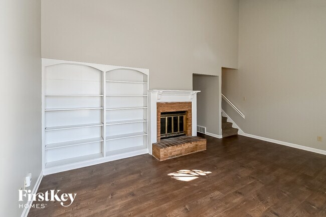 Foto del edificio - 6512 Lancer Dr