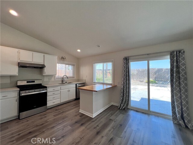 Foto del edificio - 7191 Parkside Pl