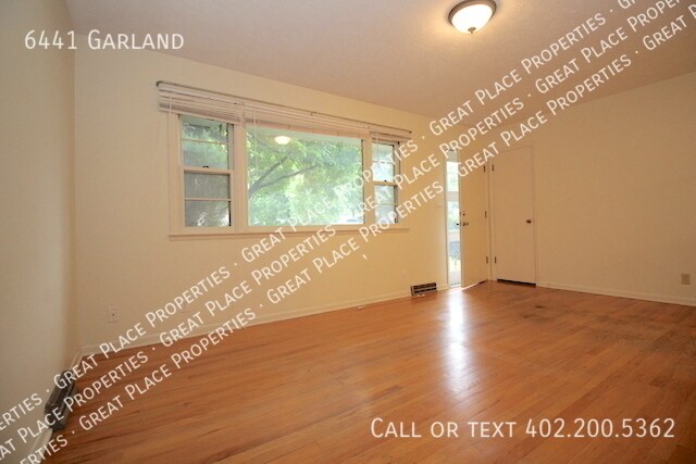 Foto del edificio - 6441 Garland-