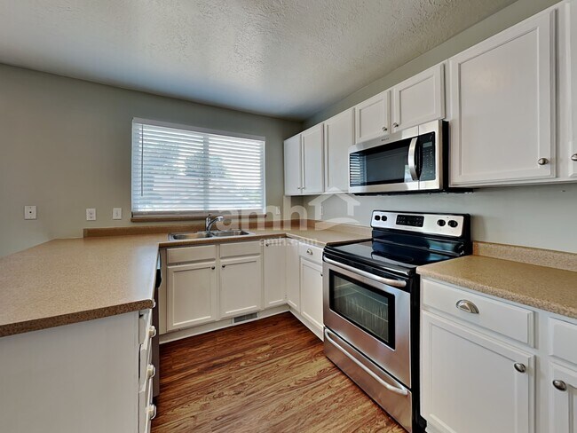Foto del edificio - 927 W 2400 N St