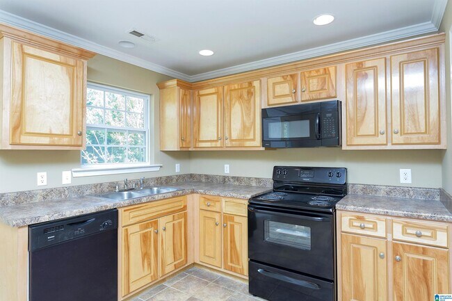 Foto del edificio - 13217 Abernant Loop