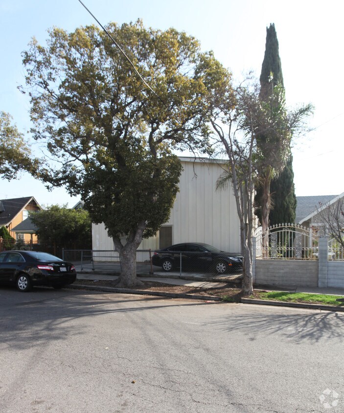 Building Photo - 5346 La Mirada Ave