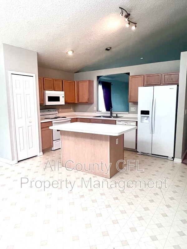 Foto del edificio - 4343 Boca Woods Dr