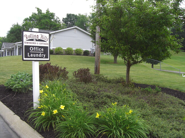 Building Photo - Rolling Hills Townhomes and Cottages