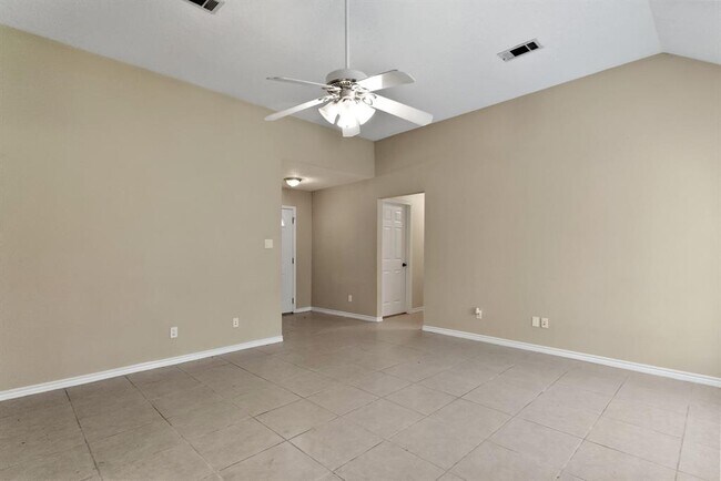 Foto del edificio - 25627 Beaver Run Dr