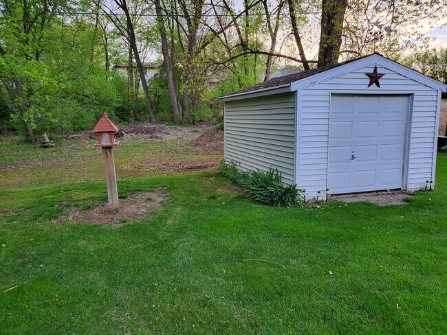 Foto del edificio - 3626 Keymeer Dr