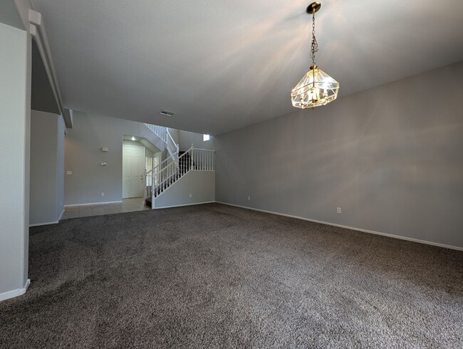 Building Photo - 2 STORY, 4 BEDROOM HOME FOR RENT IN WEST L...