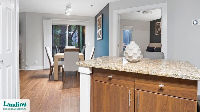 Foto del edificio - 2000 E Lake Pkwy