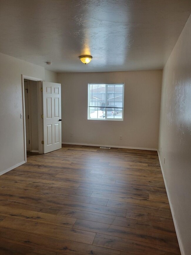 Foto del edificio - 3 Bedroom 2 Bathroom Pet Friendly-Belgrade