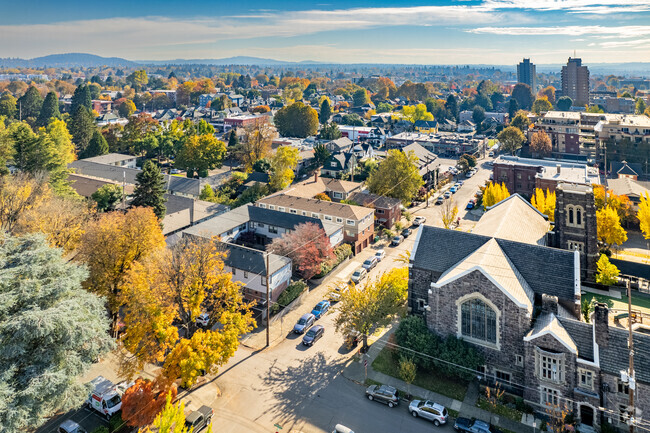 Aerial Photo - 1800 Place Apartments