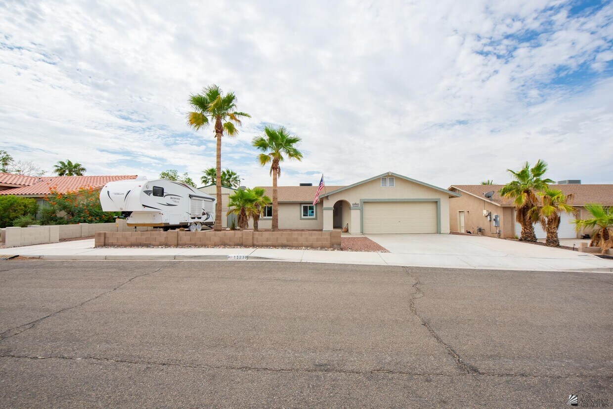 Foto principal - 11239 E 27th Pl