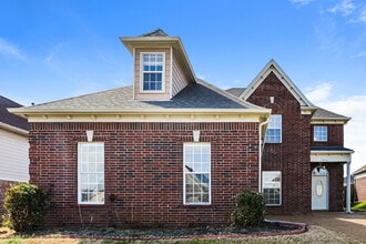 Building Photo - 1573 Lawson Dr