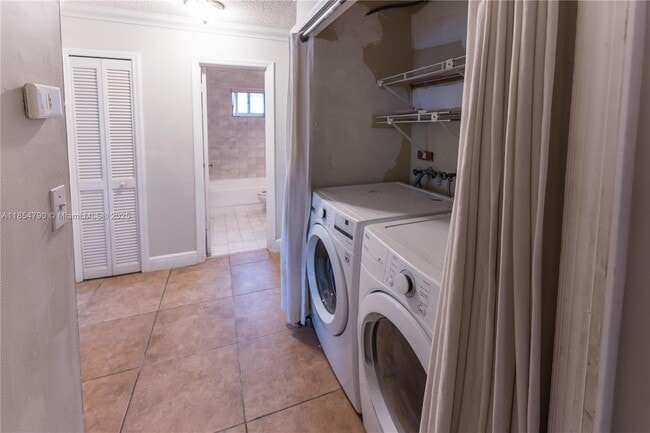 Foto del edificio - 7553 W 4th Ct