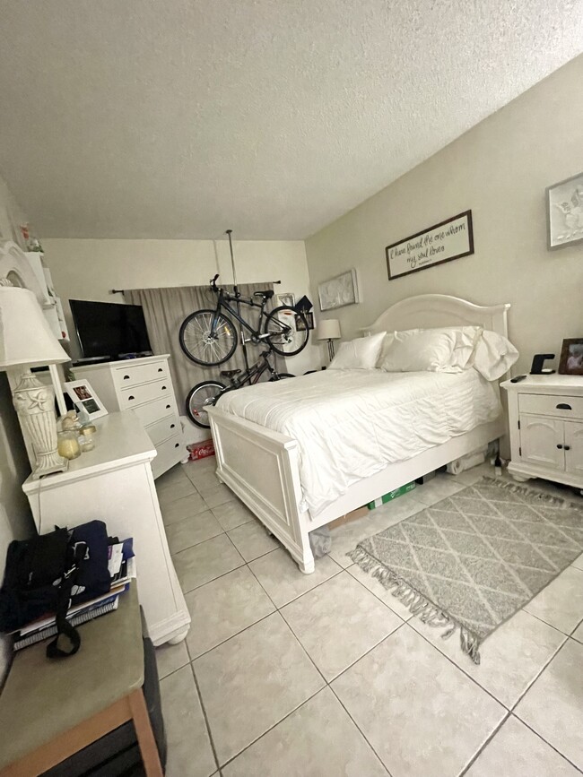 Building Photo - 751 Cypress Ln
