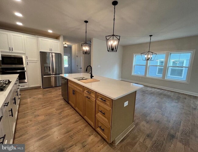 Building Photo - 33743 Catching Cv