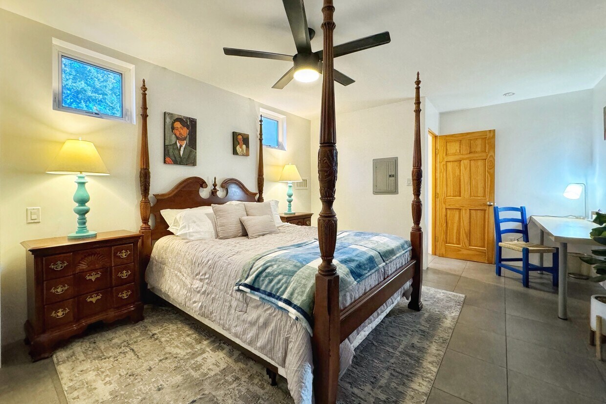 Foto principal - 621 W Alameda St