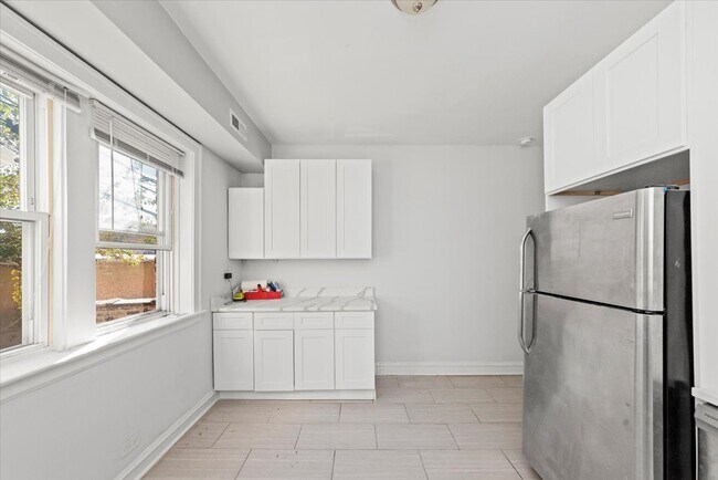 Foto del edificio - 2122 N Campbell Ave