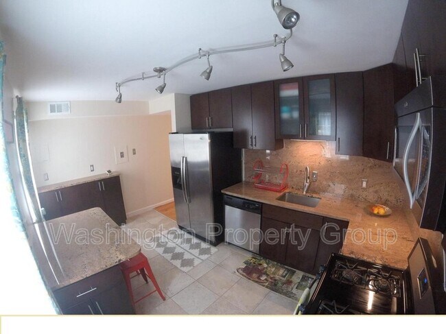 Foto del edificio - 736 Quince Orchard Blvd