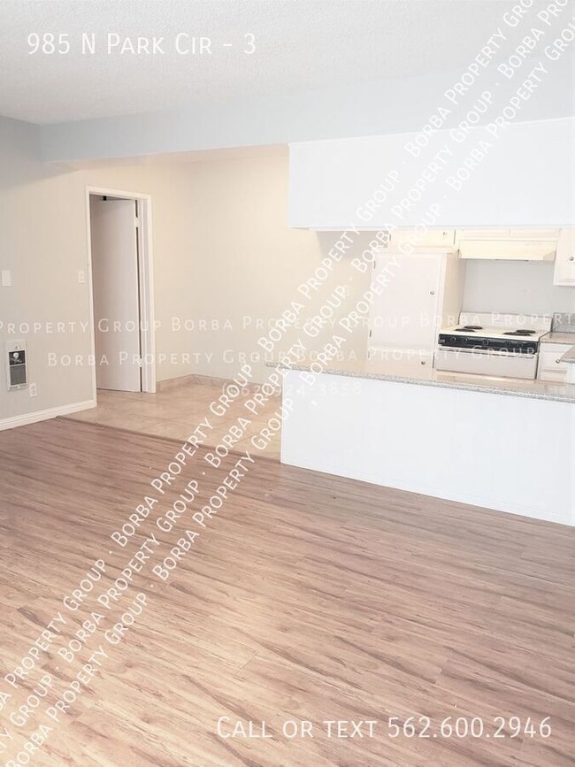 Building Photo - FIRST MONTH FREE***CHARMING 1 BEDROOM| 1 B...