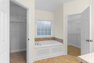 Building Photo - 406 Aspen Ct