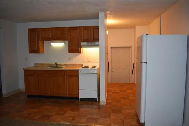 Building Photo - 183 Woodmont Ave
