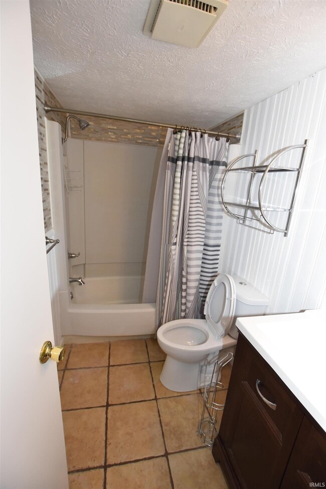 Building Photo - 9022 S Pointe Ridge Ln