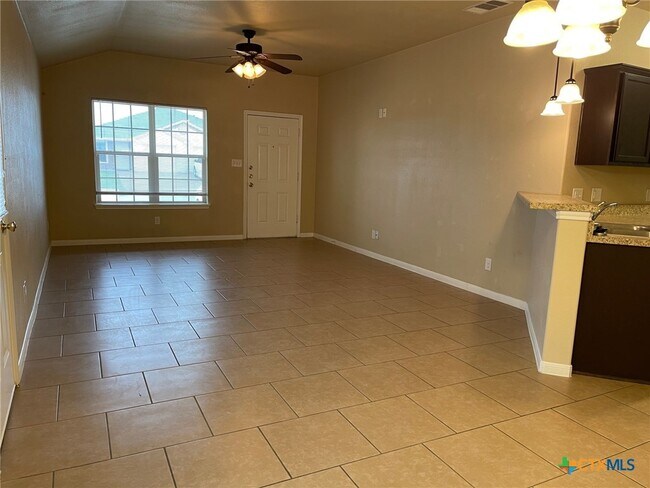 Building Photo - 4509 Cambridge Dr