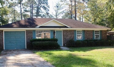 Building Photo - 133 Melrose Pl