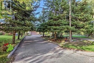 Building Photo - 10 Maple Grove Ave
