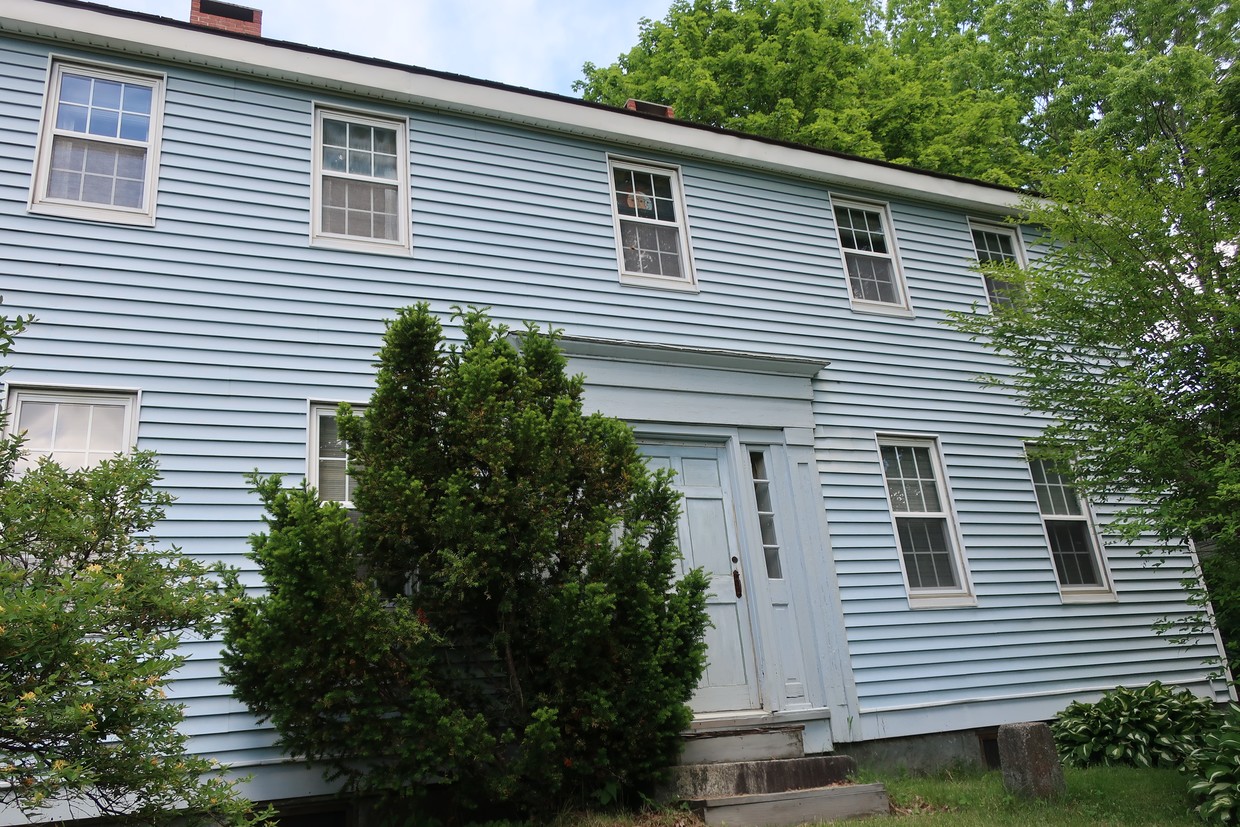 Primary Photo - 15 Mechanic St