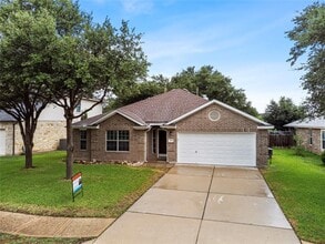 Building Photo - 1011 St Helena Dr