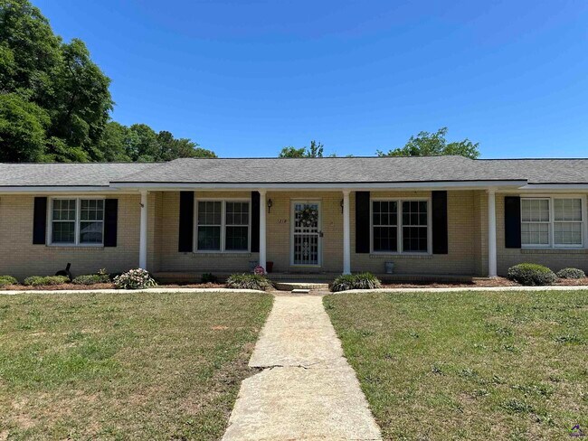 Foto del edificio - 1218 Creekwood Dr