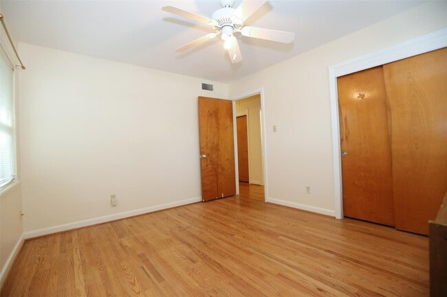 Building Photo - 3535 Durhill St