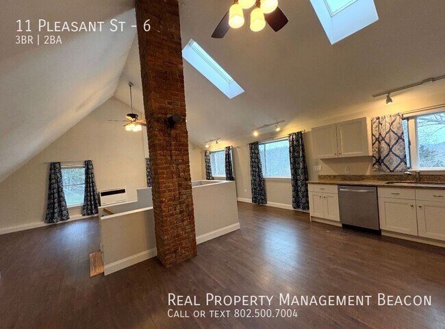 Foto del edificio - 11 Pleasant St