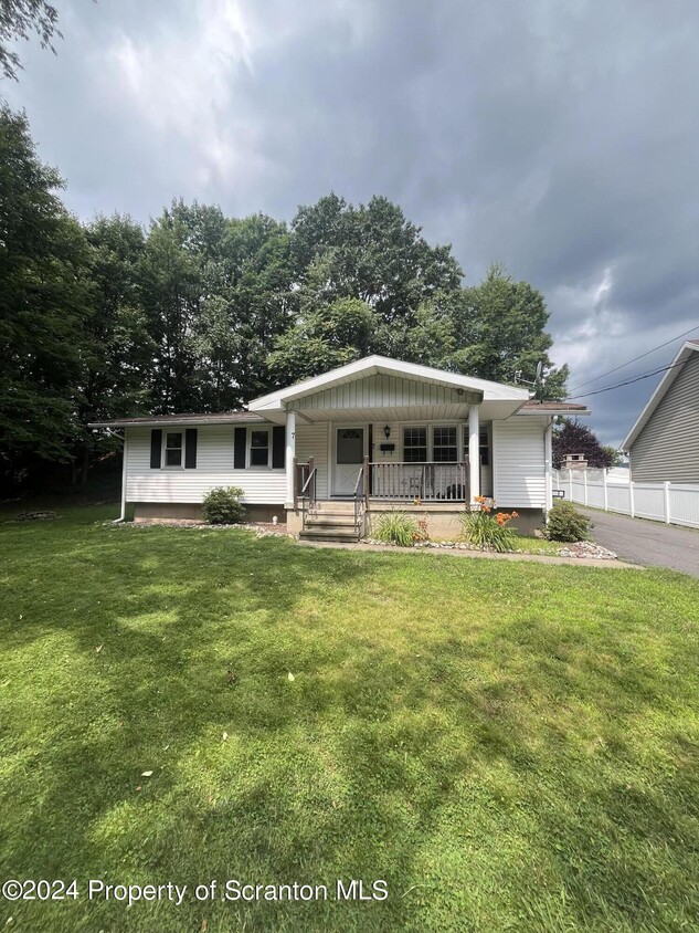 7 Bruno Dr, Throop, PA 18512 - House Rental in Throop, PA | Apartments.com