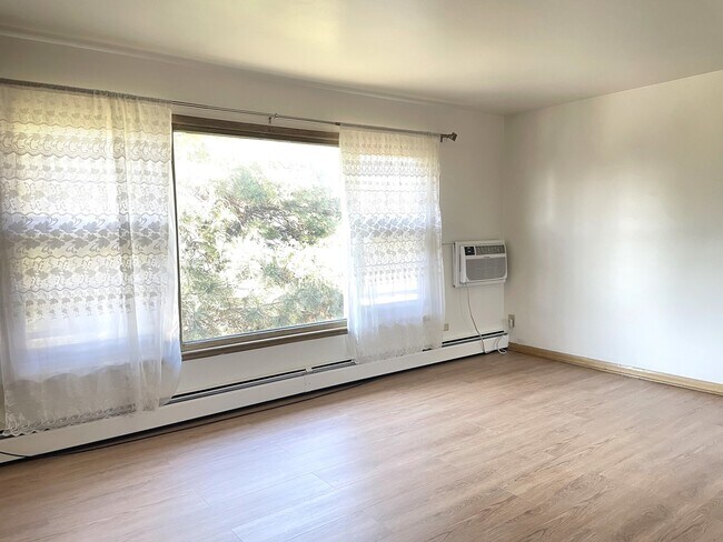 Foto del edificio - 8046 S Pulaski Rd