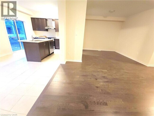 Photo du bâtiment - 15 Copeman Ave