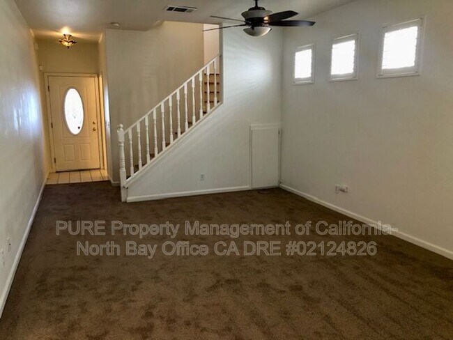 Building Photo - 2012 Easton Drive