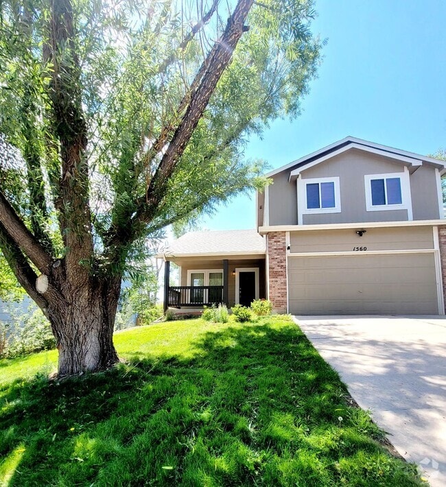Building Photo - 1560 Chesham Cir