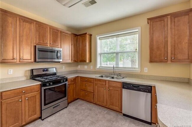 Foto del edificio - 11701 Windy Mist Way